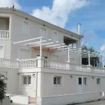 Apartman Traditional In Nature