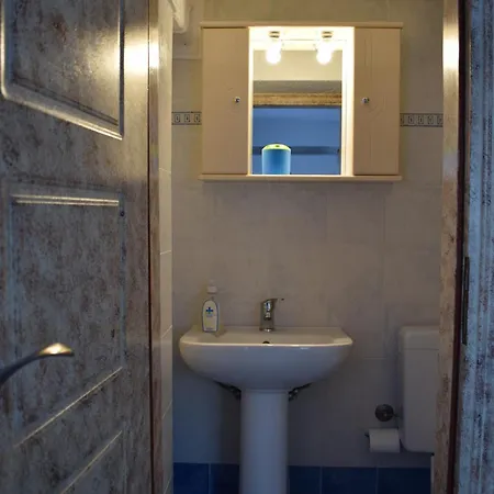 Traditional In Nature Kouvalata