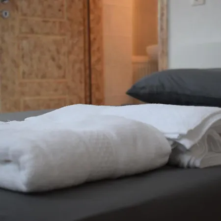 Traditional In Nature شقة